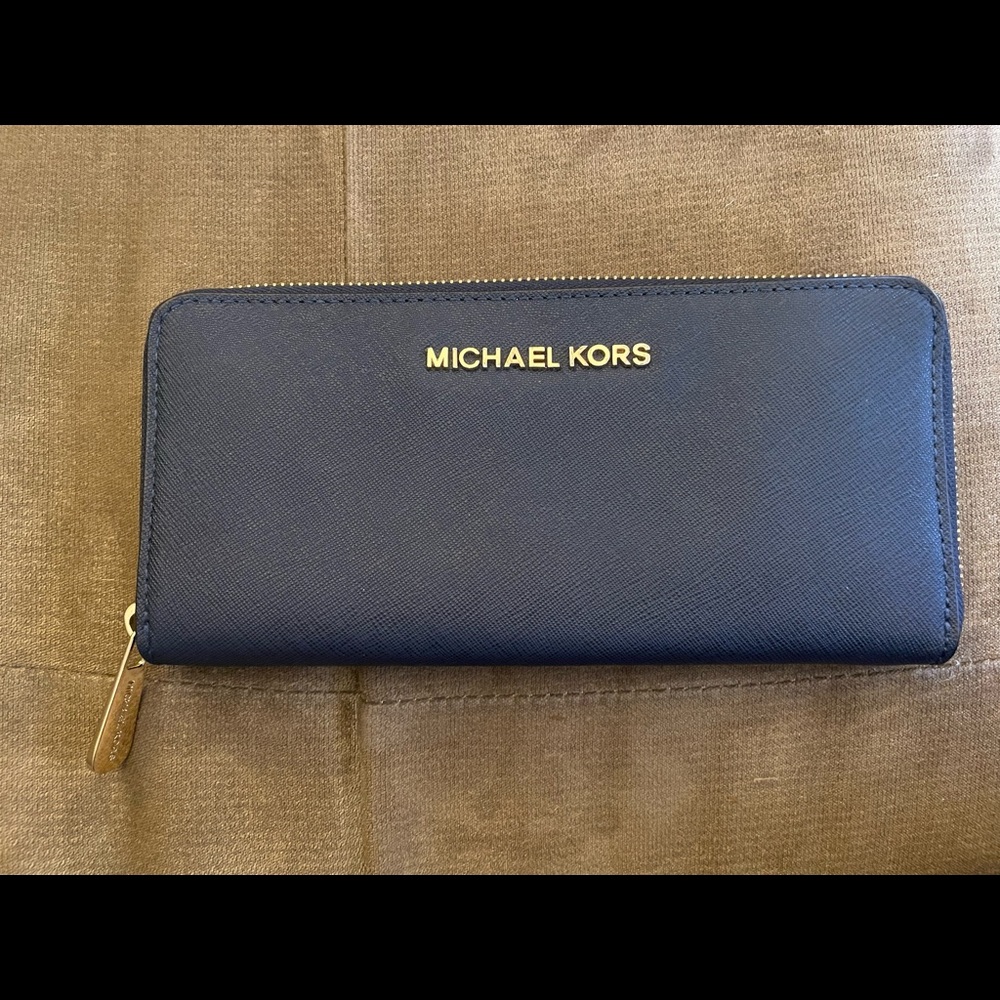 Michael Kors wallet